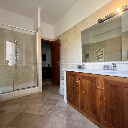 Welcome Riviera - Matte Location, 80 Sqm 2bedroom, 1bathroom, In Santa Margherita Ligure, Air Conditioning, Private Garage Available On Request At 25,00 Per Night * Санта-Маргерита-Лигуре