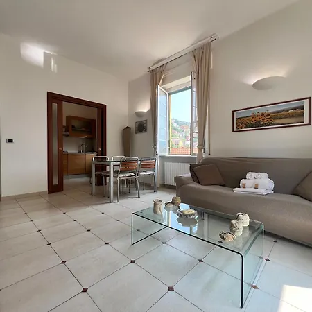 Welcome Riviera - Matte Location, 80 Sqm 2bedroom, 1bathroom, In Santa Margherita Ligure, Air Conditioning, Private Garage Available On Request At 25,00 Per Night